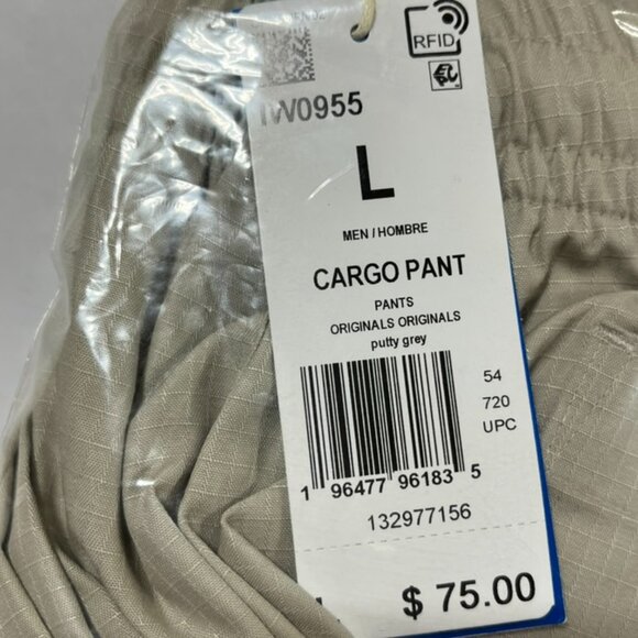 NEW with Tag Adidas Men's Originals Woven Cargo Pants in Beige - Picture 9 of 9